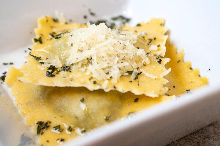 2 Hour Pasta Making Class With Local Chef in Sacramento