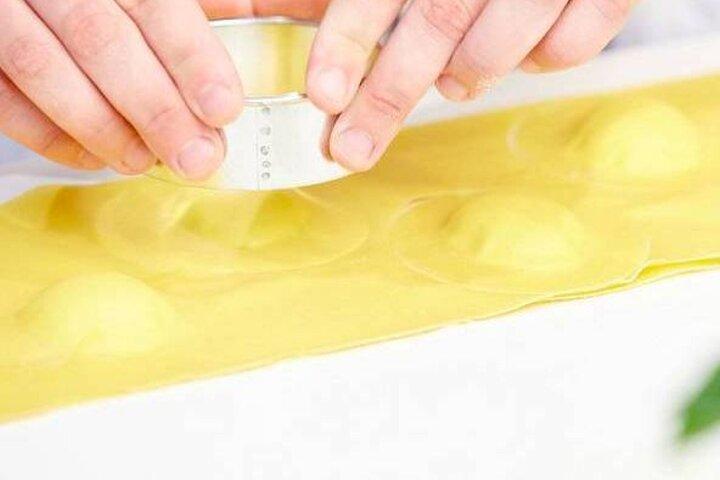 2 Hour Pasta Making Class With Local Chef in Sacramento