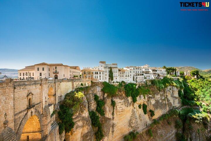 Day in Pueblos Blancos and Ronda from Seville/ Small groups