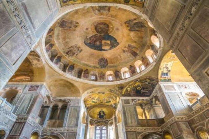 Delphi & Hosios Loukas Monastery Full Day Tour From Athens