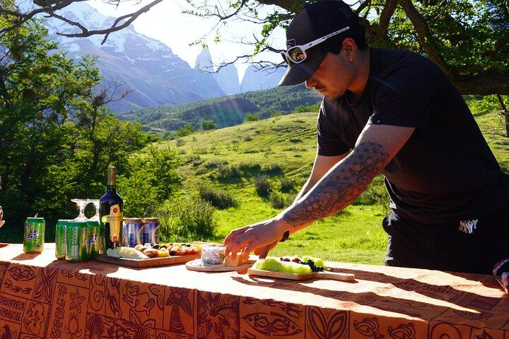 W trek Torres del Paine - 3 days Alternative Guided Tour
