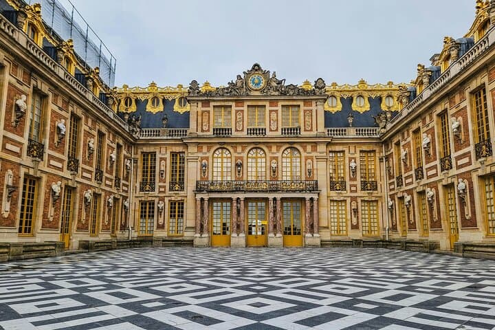 Versailles Private Tour | Palace, Gardens & Golf Cart