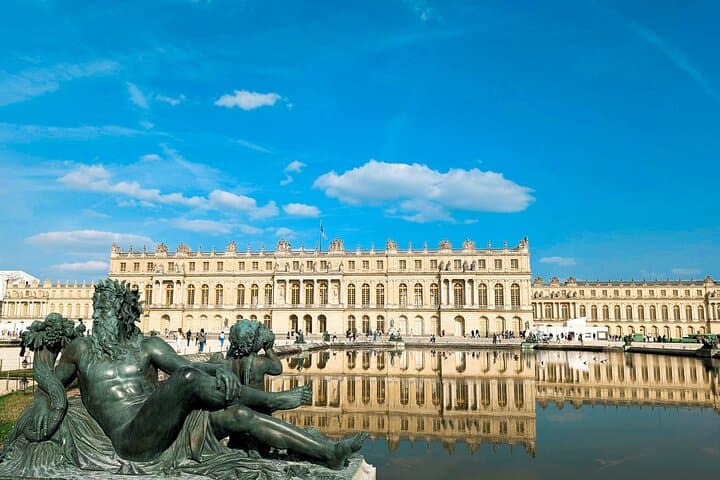 VIP Private Versailles by Golf cart | Palace, gardens & Trianon