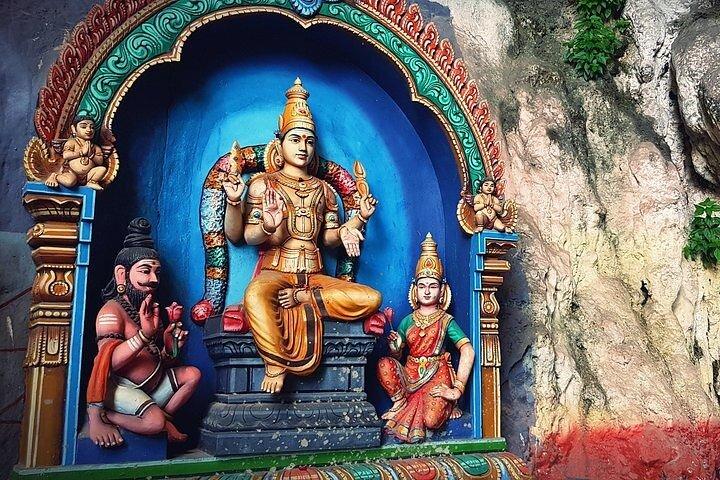 Sacred Half Day Batu Caves Temple and Batik Tour, Kuala Lumpur