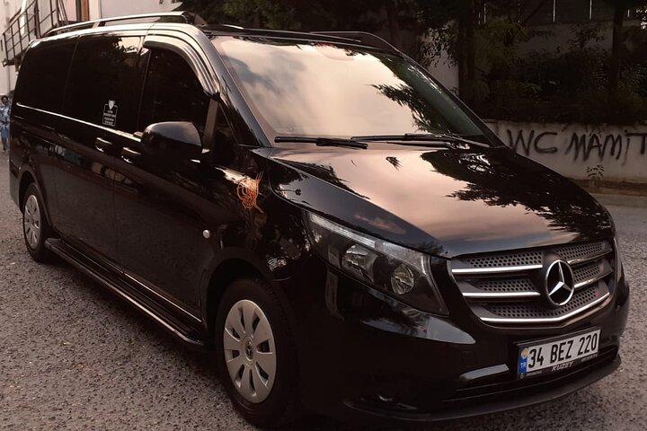 8-10 hours İstanbul Private Car with English Speaker Driver