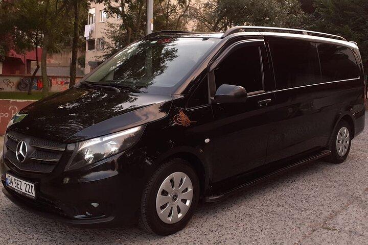 8-10 hours İstanbul Private Car with English Speaker Driver