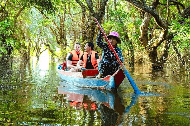 Half Day Kampong Phluk with Sunset, Boat and Guide from Siem Reap