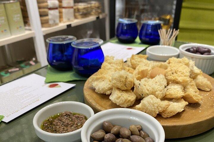 Athens: Cretan Olive Oil Tasting Experience