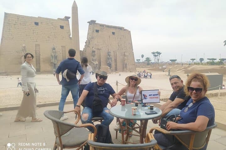 Private Guided Tour of Karnak and Luxor Temples(With free lunch)