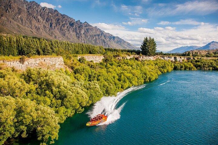 1-Hour Ultimate Jet Boat Adventure on the Kawarau River