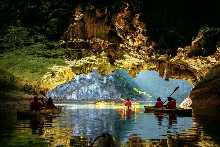 Lan Ha Bay Full Day Boat Tour from Hanoi/ Cat Ba