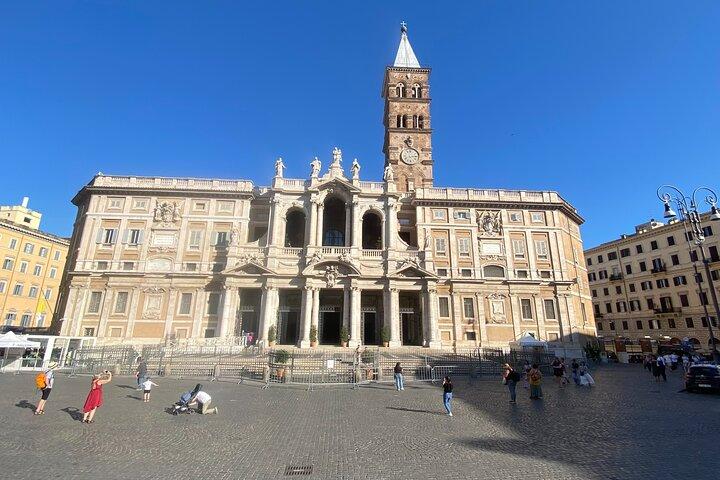 St Mary’s Basilica: Pope Francis Tomb, Dome and Crypt Ticket