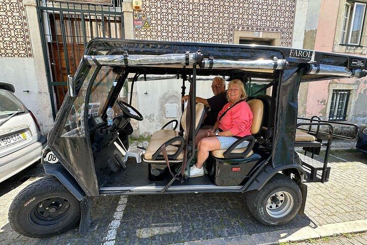 Lisboa: Tour Privado Exclusivo Histórico EV Tuk