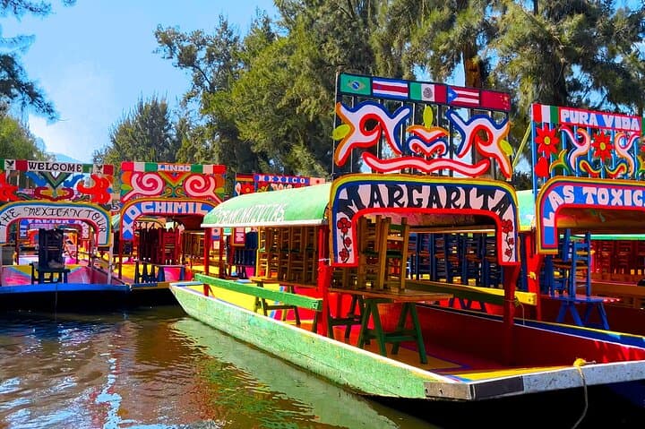 CDMX Enjoy a unique tour of Xochimilco and Coyoacán