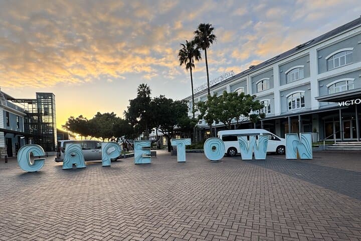 Footprints & Views: Cape Town Running Tour