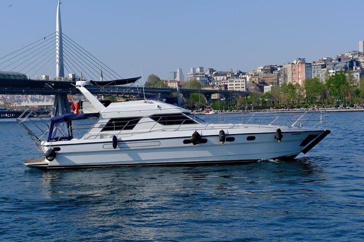 Istanbul Private Luxury Yacht on Bosphorus