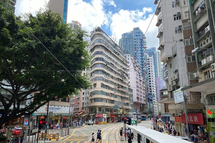 Hong Kong Highlights: Peak Tram, Star Ferry & Markets Day Tour