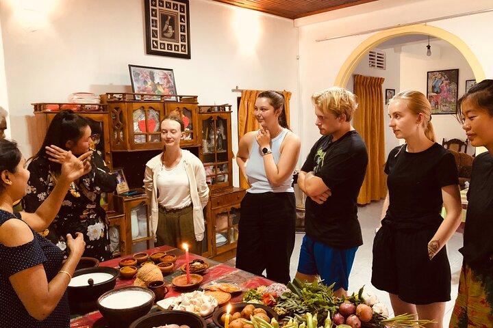 Authentic Sri Lankan Cooking Class in Kandy with Local Family