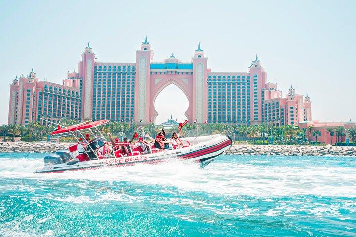 Dubai Helicopter Tour And Speedboat Ride