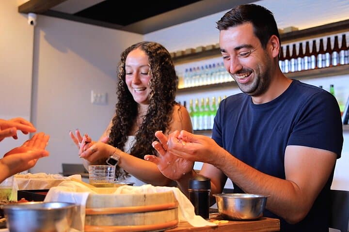 Sushi Making Tokyo with Traditional Rickshaw Ride Tour in Asakusa