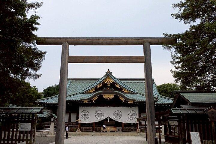 Tokyo Early Morning Walking Tour (It`s a new tour!)