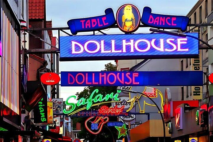 Reeperbahn Tour and Dinner Voucher St. Pauli for Connoisseurs