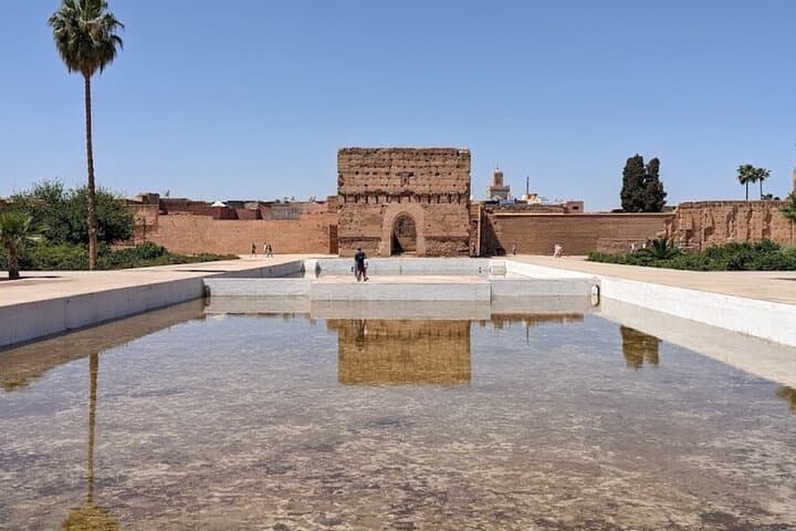 Vip tour of Marrakech in 4 h with Chauffeur Polyglotte