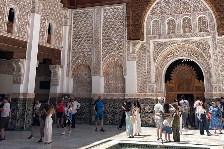 Vip tour of Marrakech in 4 h with Chauffeur Polyglotte