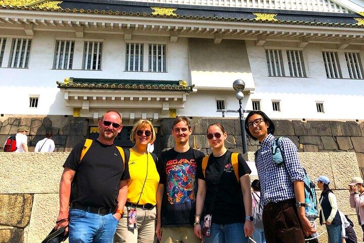 Guided Tour of Osaka Castle and Osaka Historical Museum