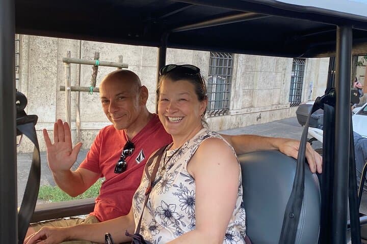 Rome: Full City Tour by Golf Cart (Private or Shared)
