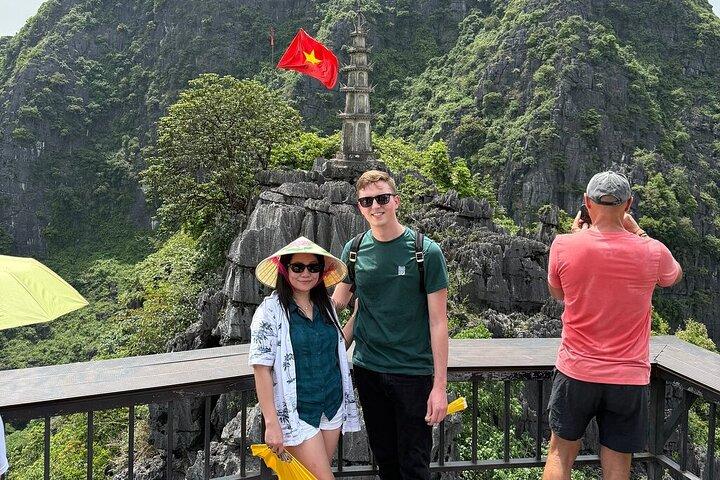From Hanoi: Explore Hoa Lu, Trang An Grottoes & Mua Caves