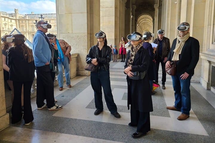 Viality Tour: Cross the centuries at the Louvre in VR