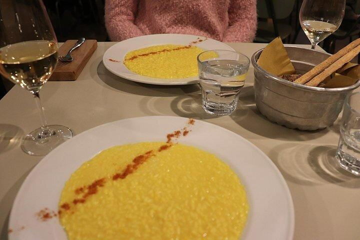 Food Tour of Milan with Tastings and Wine