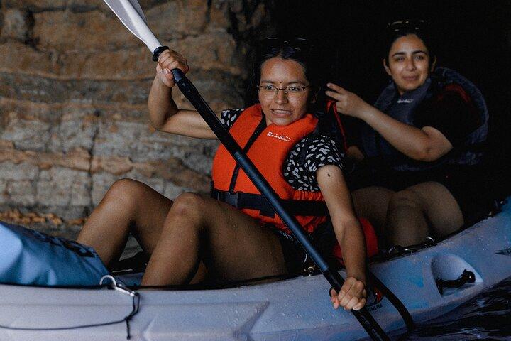 Budva Bay: Kayak & SUP Tour to Coastal Caves