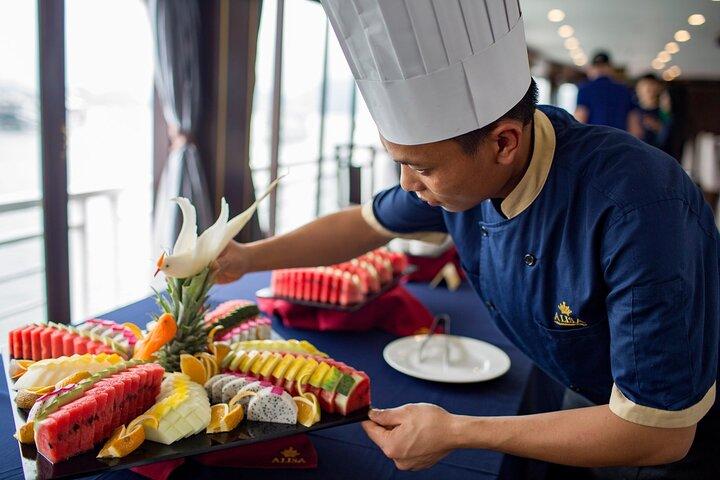 Hanoi to Halong Bay: 2D1N 5-Star Cruise with Private Balcony