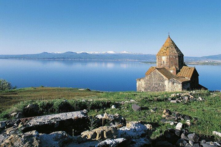 One Day Trip from Tbilisi to Yerevan Armenia