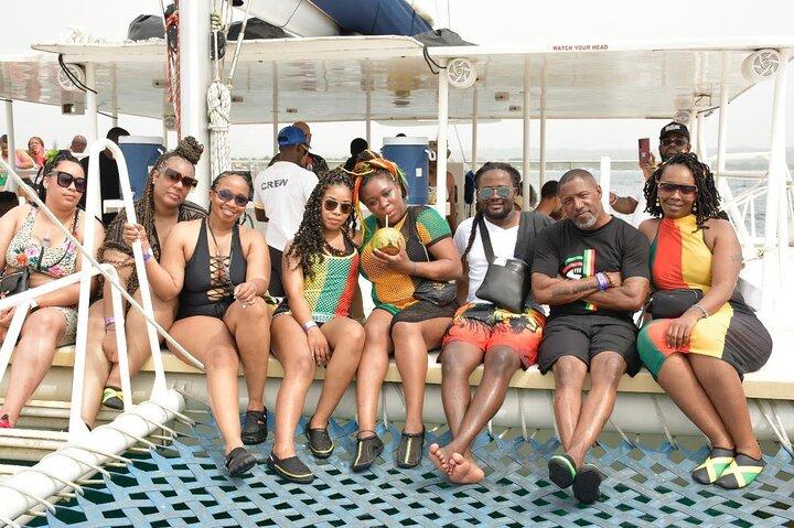 Party Catamaran Sunset Ricks Cafe Negril Open Bar and DJ