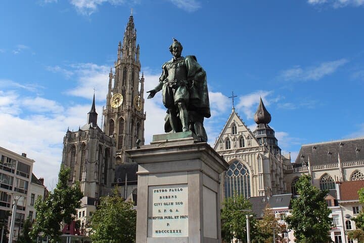 Private Transfer from Amsterdam to Brussels 2h stop Antwerp