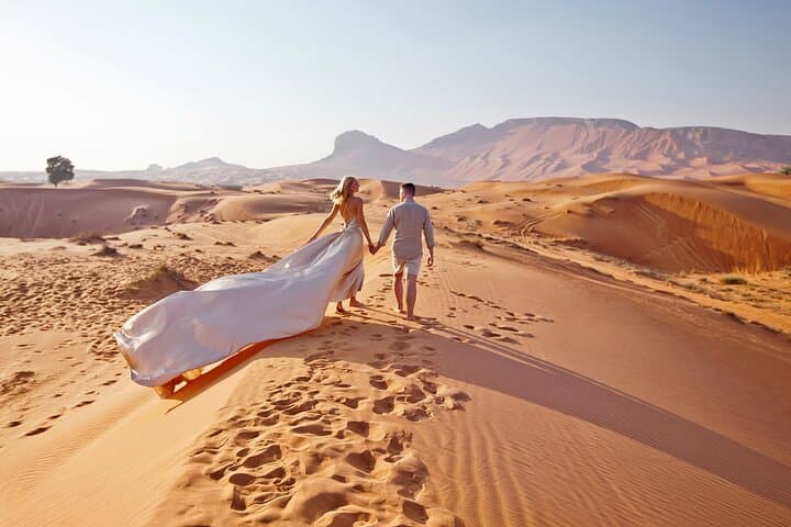 Private 4Hours Red Dunes Safari Camel Ride ,Falcon & Dune Thrills