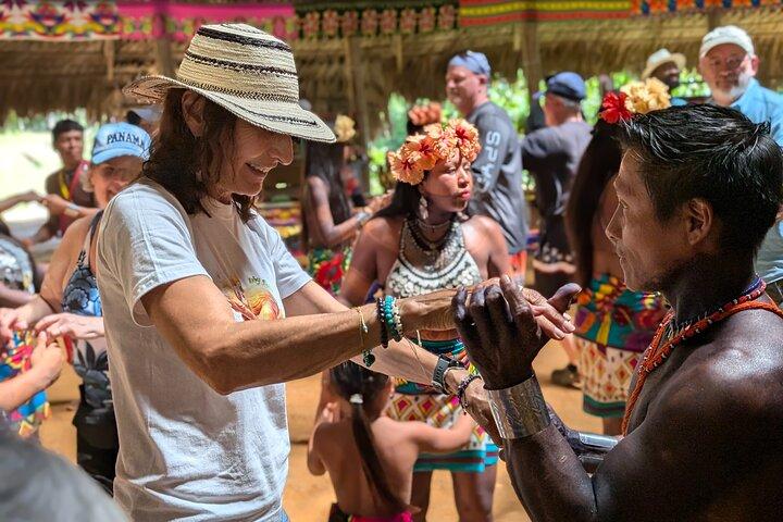 Private tour to Embera Village and waterfall in Chagres Park
