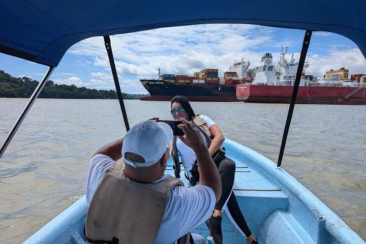 Panama Canal Boat Tour to Monkey Islands
