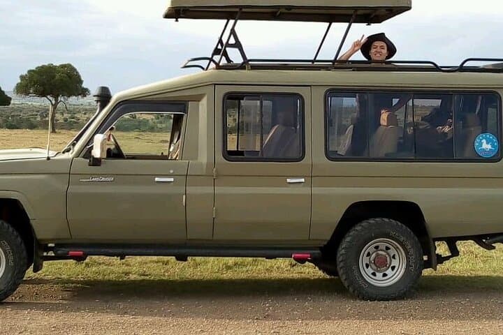 5 Day Samburu Lake Nakuru and Lake Naivasha Safari Tour