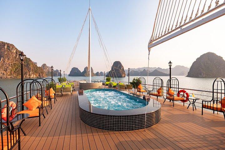 Amethyst Daily Cruise - 1 Day Luxury Halong Bay Tour from Hanoi