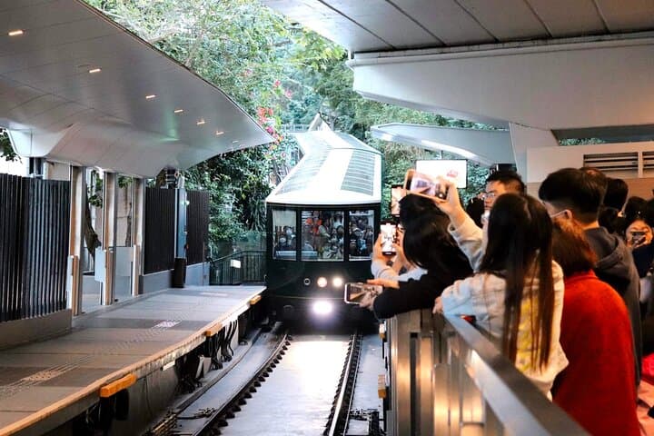 Peak Tram & Sky Terrace Guided Tour | Hong Kong