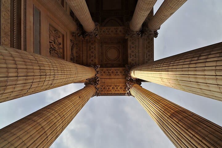 Paris Latin Quarter Walking Tour plus Seine River Cruise Option