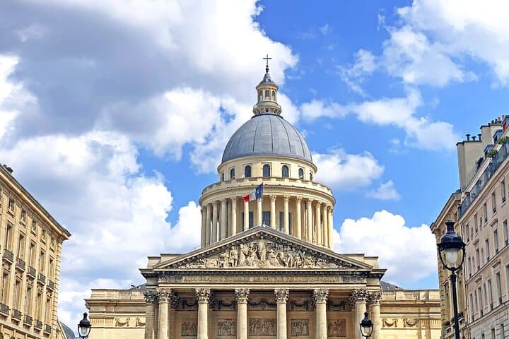 Paris Latin Quarter Walking Tour plus Seine River Cruise Option