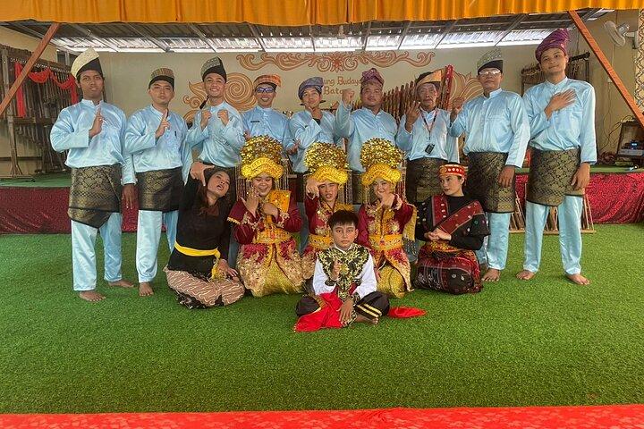 Batam Culture & City Tour w/Singapore Ferry Tix, Massage & Lunch