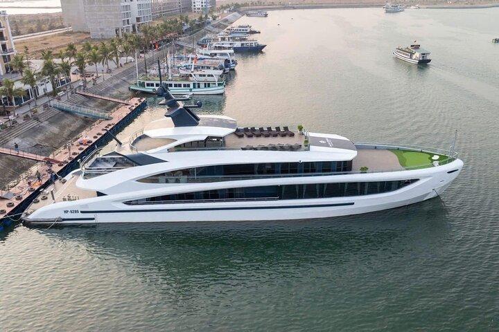Top Rated Luxury Day Cruise from Hanoi to Halong and Lan Ha Bay