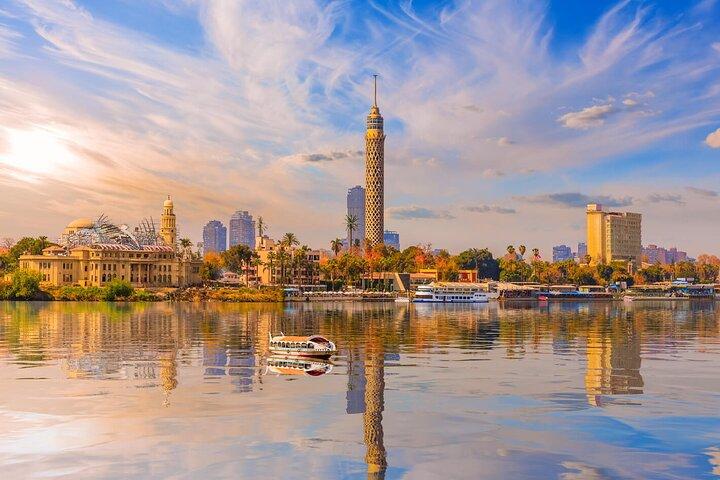 Private Giza Pyramids Half Day Tour and Felucca Ride on the Nile