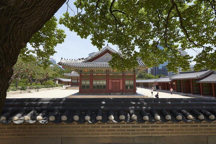 Highlights of Seoul Tour in Seoul: Deoksugung & N Seoul Tower